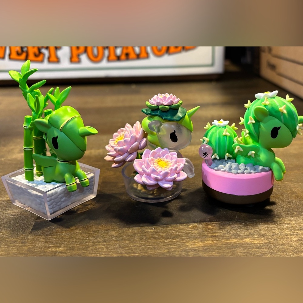 Set of three Tokidoki botanicals unicorno set